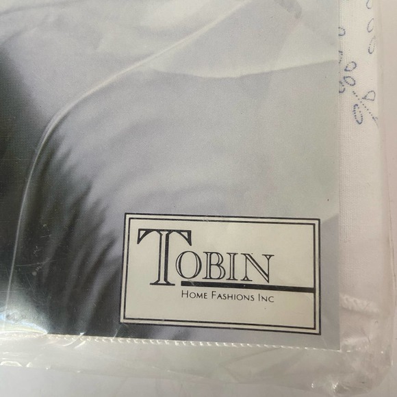 Tobin Stamped Embroidery One Pair Pillow Cases 300/58 Scalloped Edge USA New - Picture 7 of 7